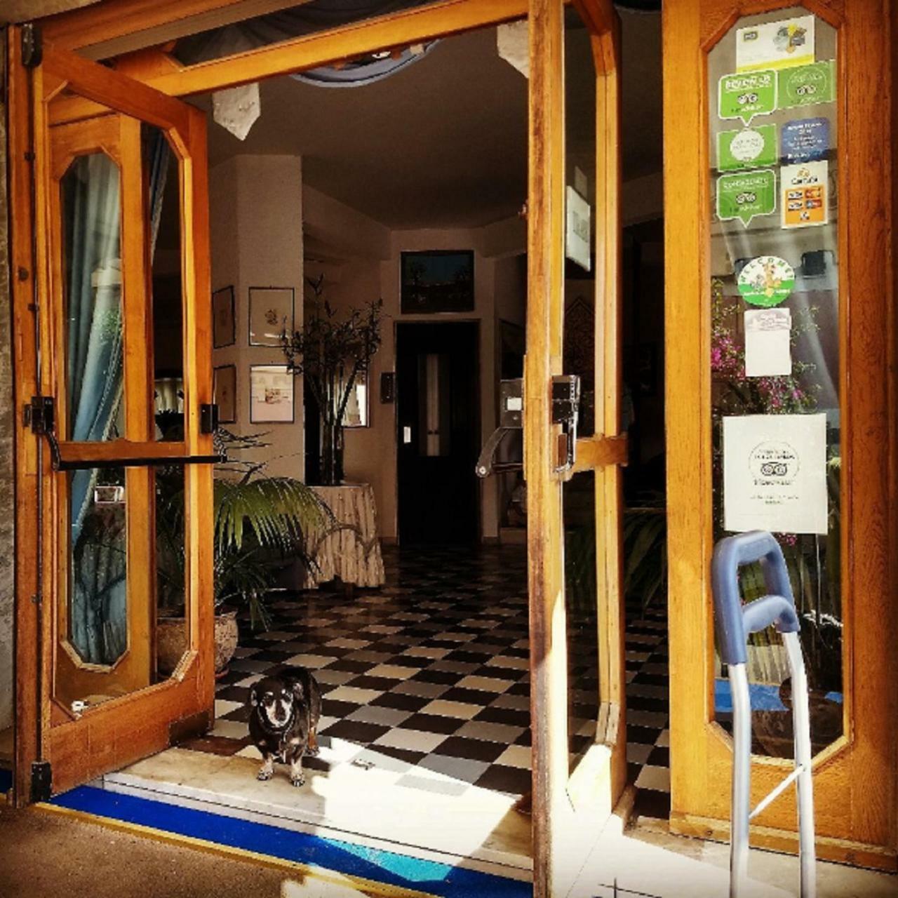 Hotel Della Punta Бордихера Екстериор снимка
